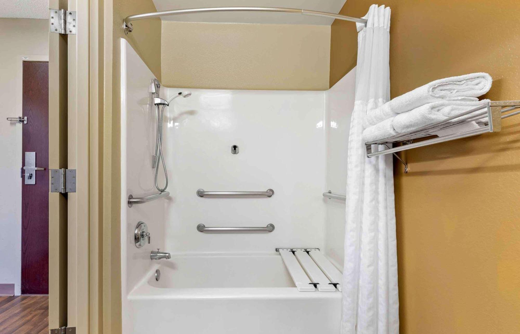 Extended Stay America Suites - Cleveland - Great Northern Mall North Olmsted Bagian luar foto