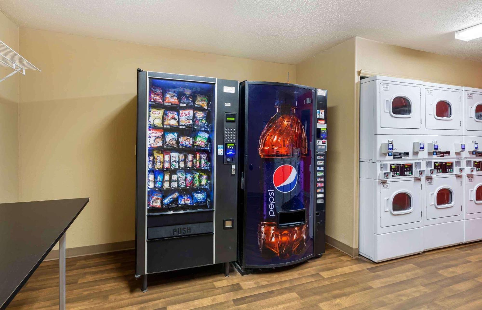 Extended Stay America Suites - Cleveland - Great Northern Mall North Olmsted Bagian luar foto